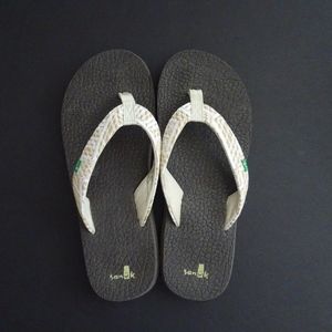 Sanuk Off-White and Tan Size 7